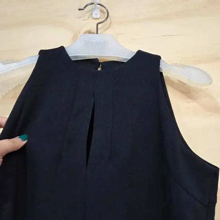 [SOLD OUT] 1146) 홀터넥 블라우스