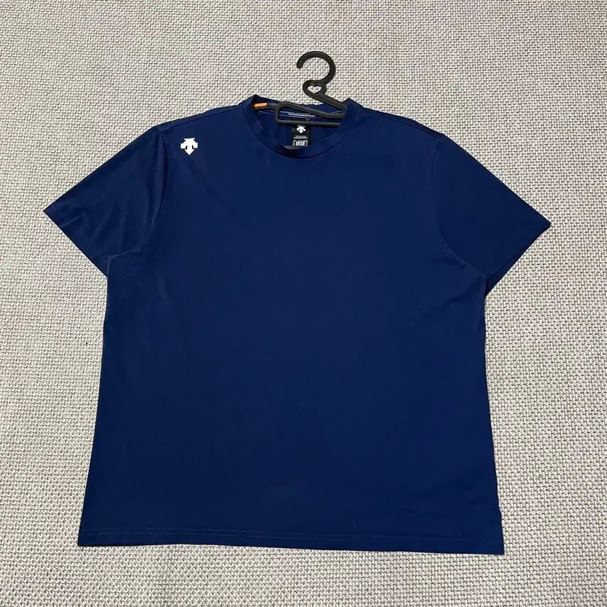[SOLD OUT] 3XL 데상트 기능성 라운드 반팔티 B.8254