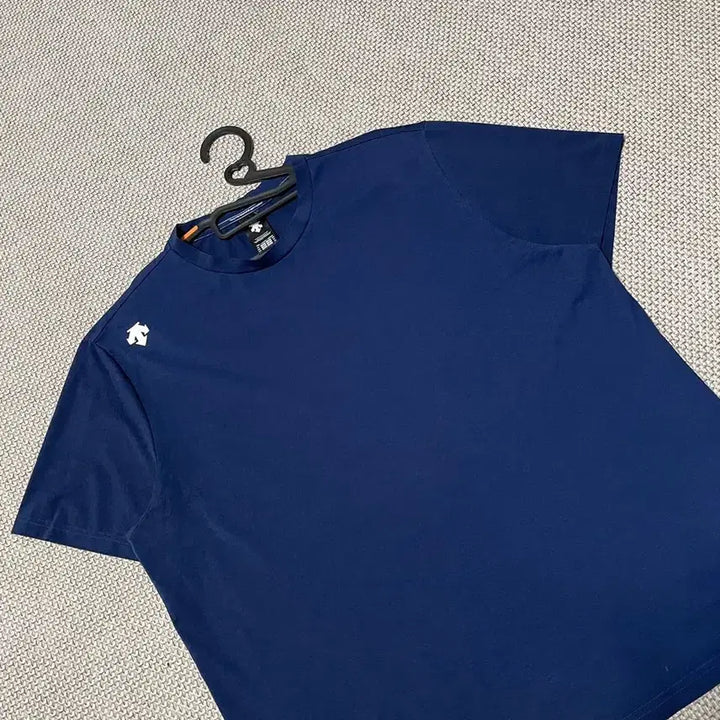 [SOLD OUT] 3XL 데상트 기능성 라운드 반팔티 B.8254