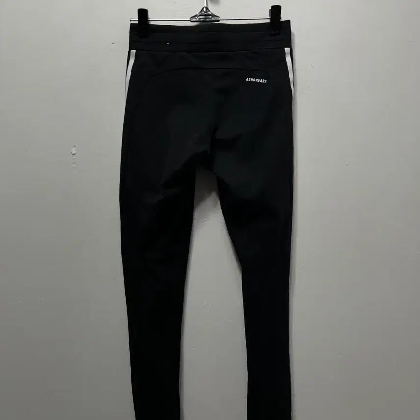 [SOLD OUT] 아디다스 삼선 트레이닝 바지 블랙 레깅스 XS