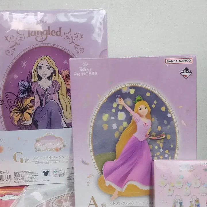 [BUNJANG] Disney Tangled Rapunzel Ichiban Kuji Prize A, G, H Figure, Keyring, and File Set / 택포 3.5 디즈니 라푼젤 제일복권 A상 G,H상 피규어 키링 파일 세트