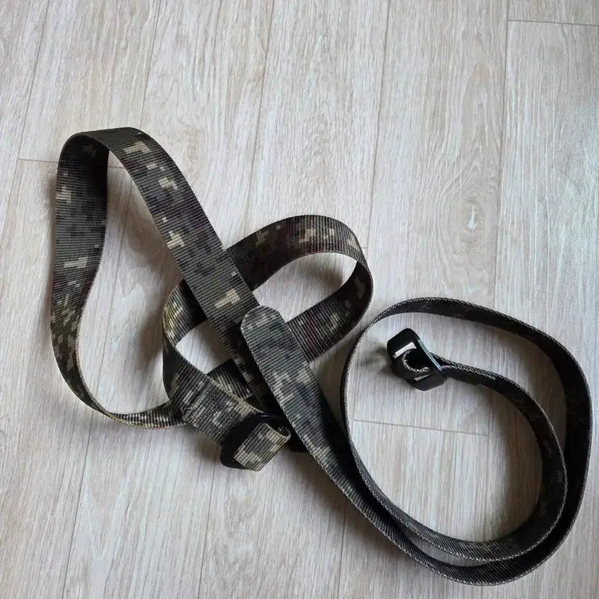 [SOLD OUT] 디지털 카모 벨트2개 31정도