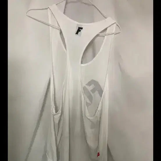 [SOLD OUT] 피지코 어패럴 오버핏 머슬핏 헬스 나시 화이트