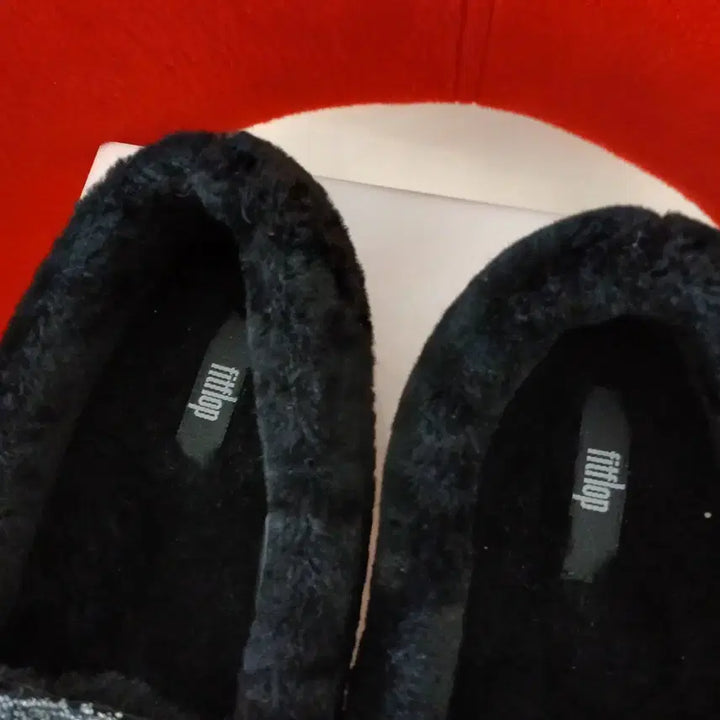 [SOLD OUT] 핏플랍 컴포트 퍼 플랫 240