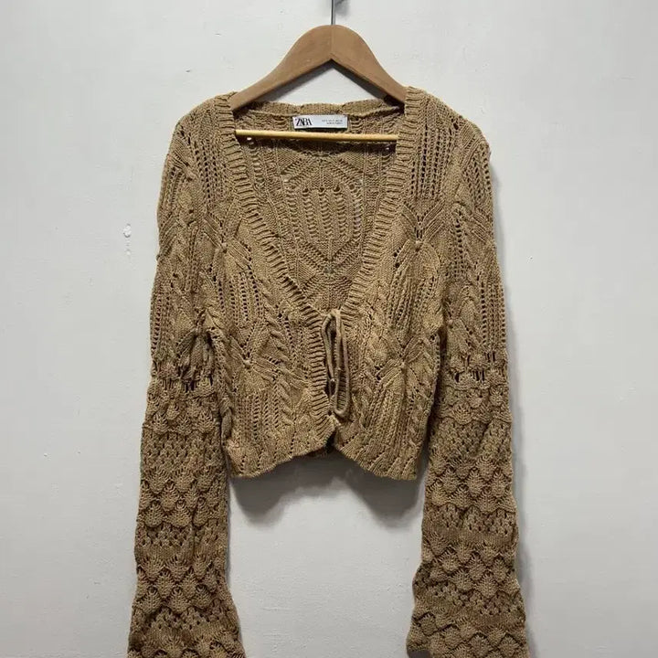 [SOLD OUT] 자라 니트 가디건 베이지 S