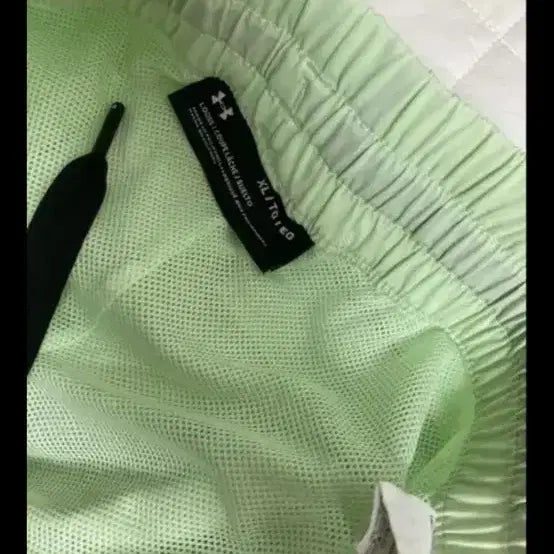 [SOLD OUT] 언더아머 기능성 우븐 쇼츠 반바지 트레이닝 러닝 팬츠