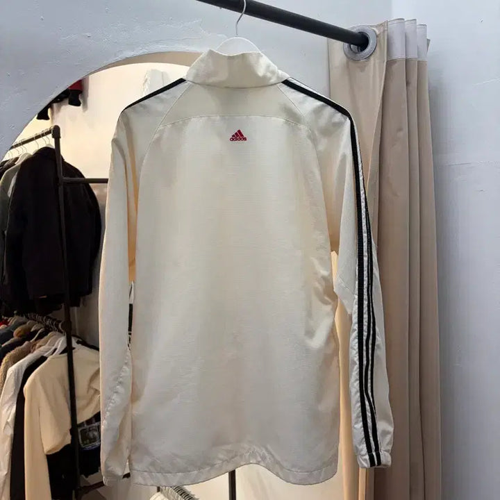 [SOLD OUT] 아디다스 아이보리 삼선 바람막이