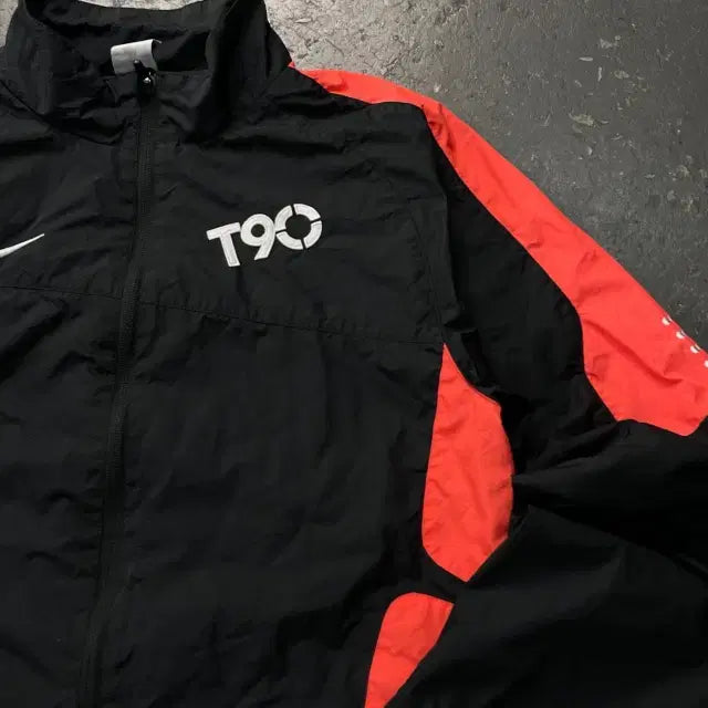 [SOLD OUT] 100 나이키 스톰핏 토탈90 바람막이