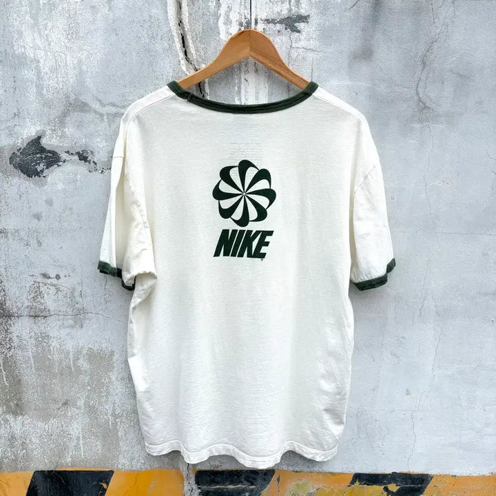 [SOLD OUT] Nike 나이키 반팔 티셔츠 링거티