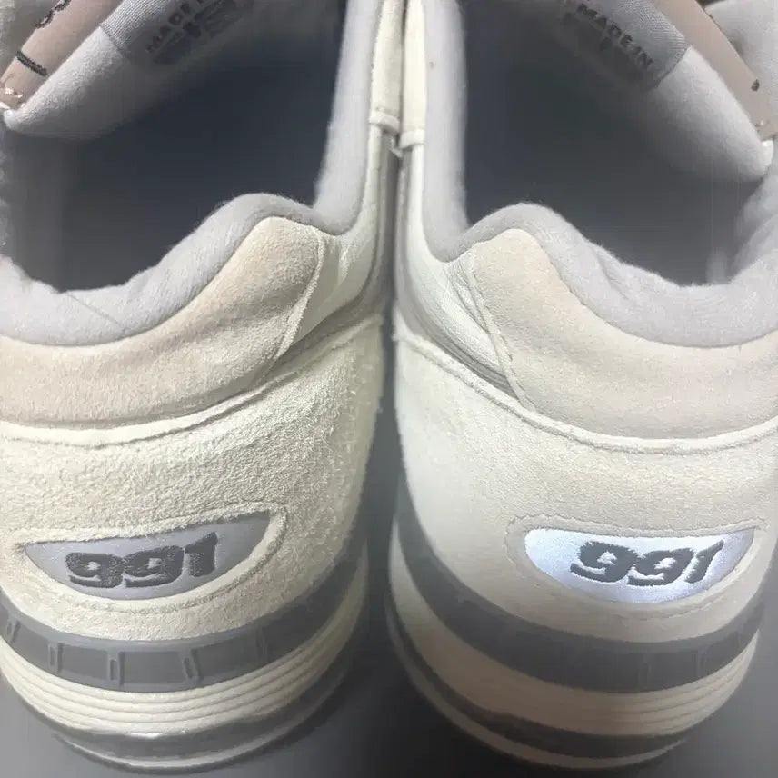 [SOLD OUT] 뉴발란스 991 베이지/그레이 270