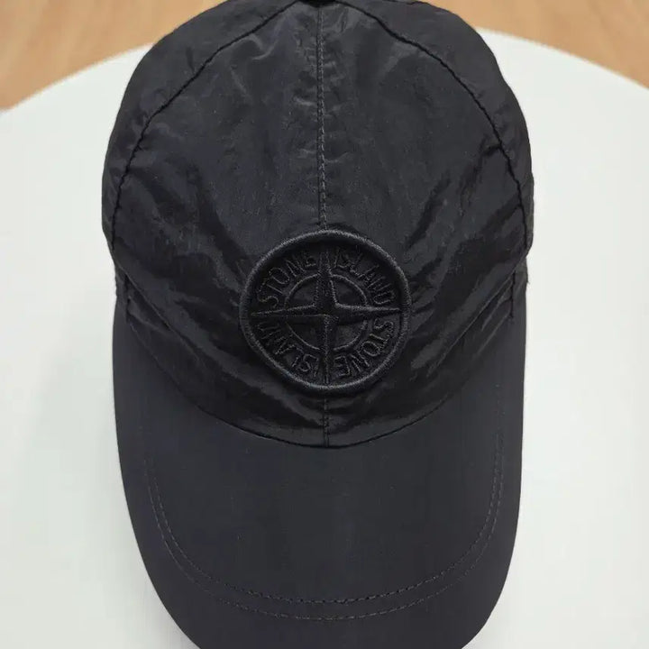[SOLD OUT] [매장판] 스톤아일랜드 나일론 볼캡 블랙 L