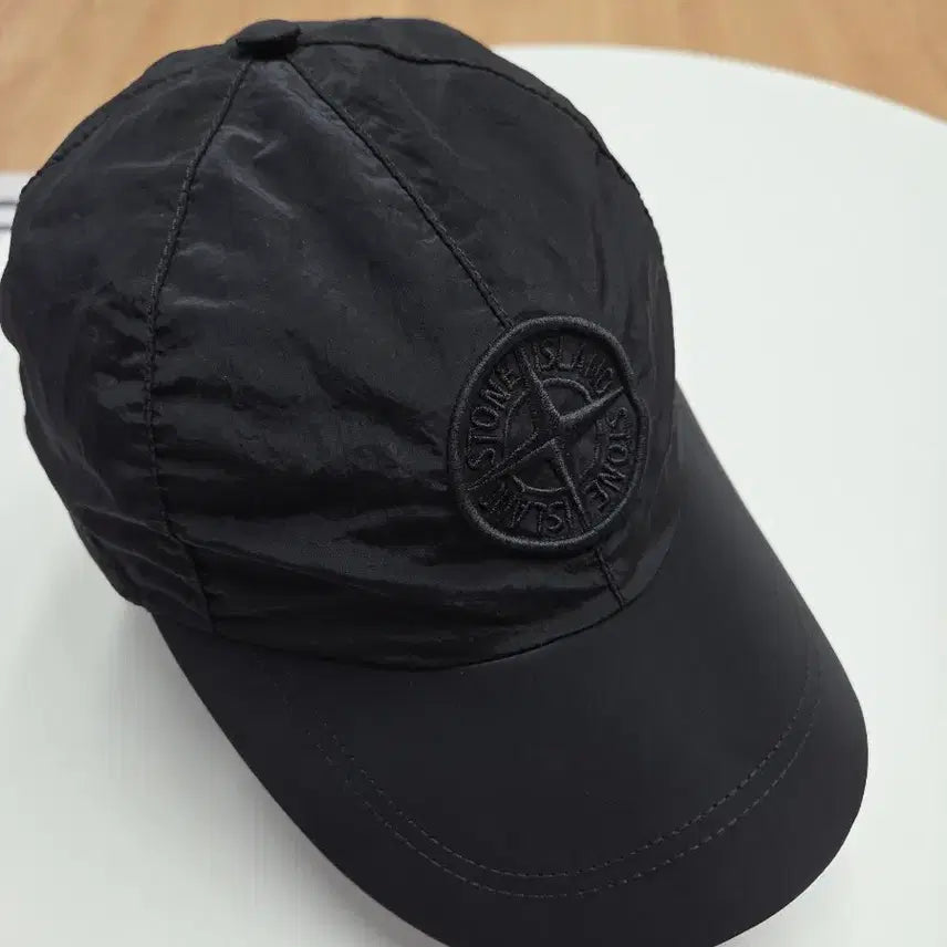 [SOLD OUT] [매장판] 스톤아일랜드 나일론 볼캡 블랙 L