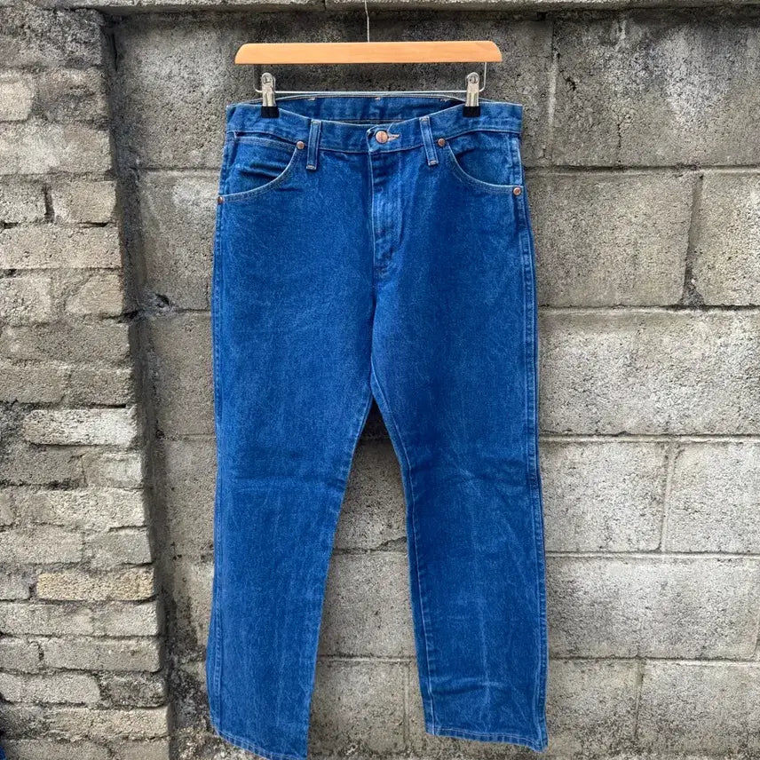 [SOLD OUT] 00s 랭글러 빈티지 13mwz 카우보이컷 데님 팬츠 32
