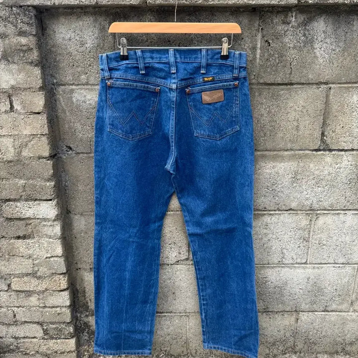 [SOLD OUT] 00s 랭글러 빈티지 13mwz 카우보이컷 데님 팬츠 32