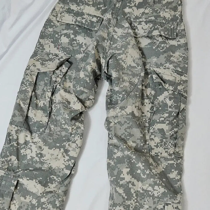 [SOLD OUT] U.S.A 미군 오리지널 ACU 전술 카고팬츠 바지 밀리터리 29인치 S