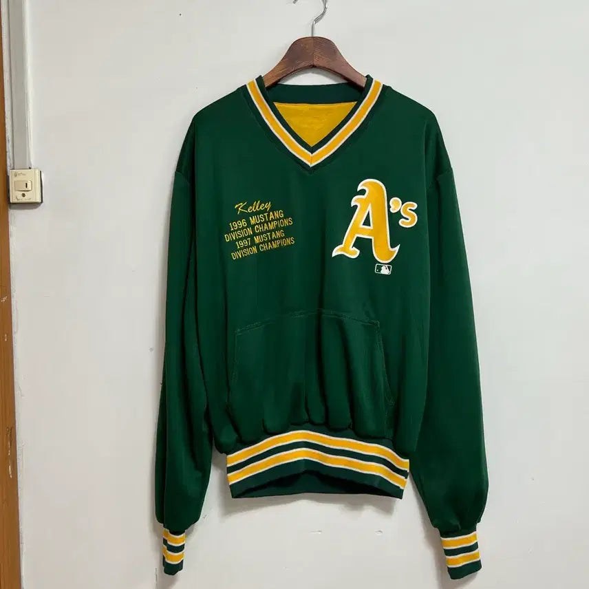 [SOLD OUT] 빈티지 90s 오클랜드 애슬레틱스 야구 저지