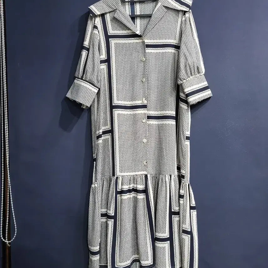 [SOLD OUT] 레코브 패턴 세일러 원피스