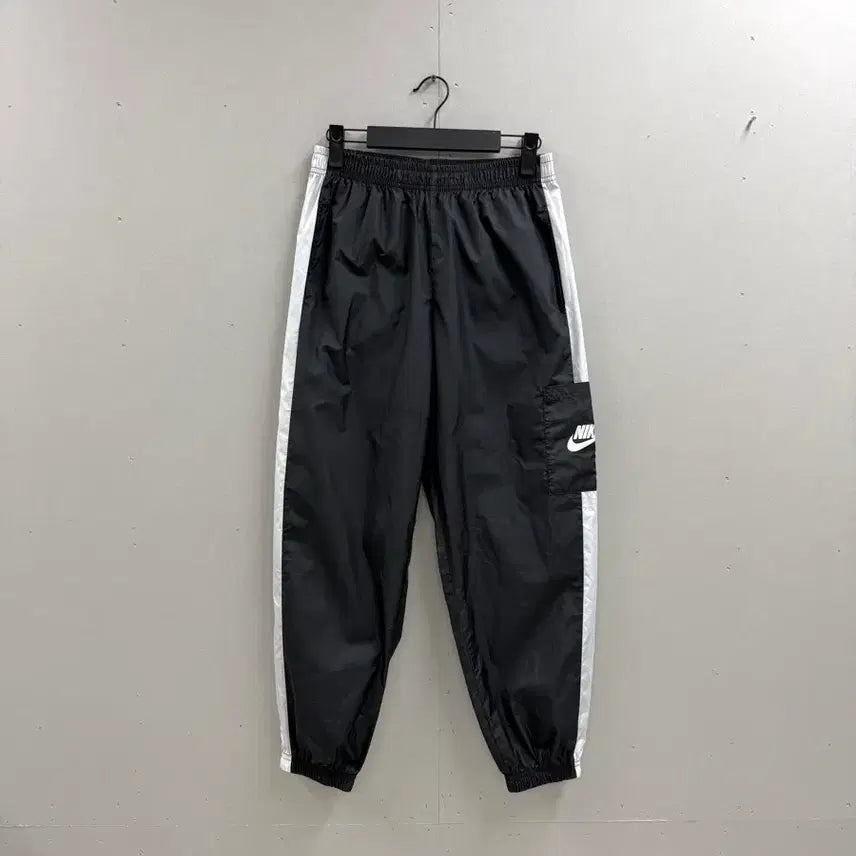 [SOLD OUT] 여성 M / 나이키 우븐 조거팬츠 블랙