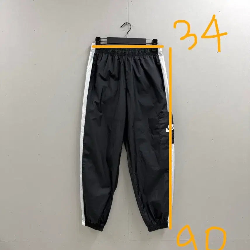 [SOLD OUT] 여성 M / 나이키 우븐 조거팬츠 블랙