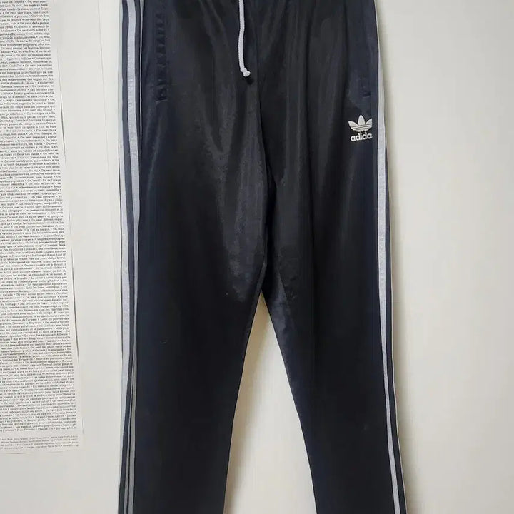 [SOLD OUT] 아디다스 트랙 팬츠 블랙 트레이닝 팬츠