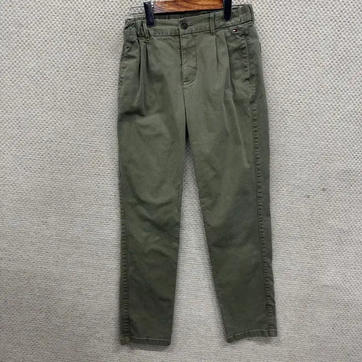 [SOLD OUT] 타미힐피거 뒷밴딩 코튼팬츠 면바지 164 D06506