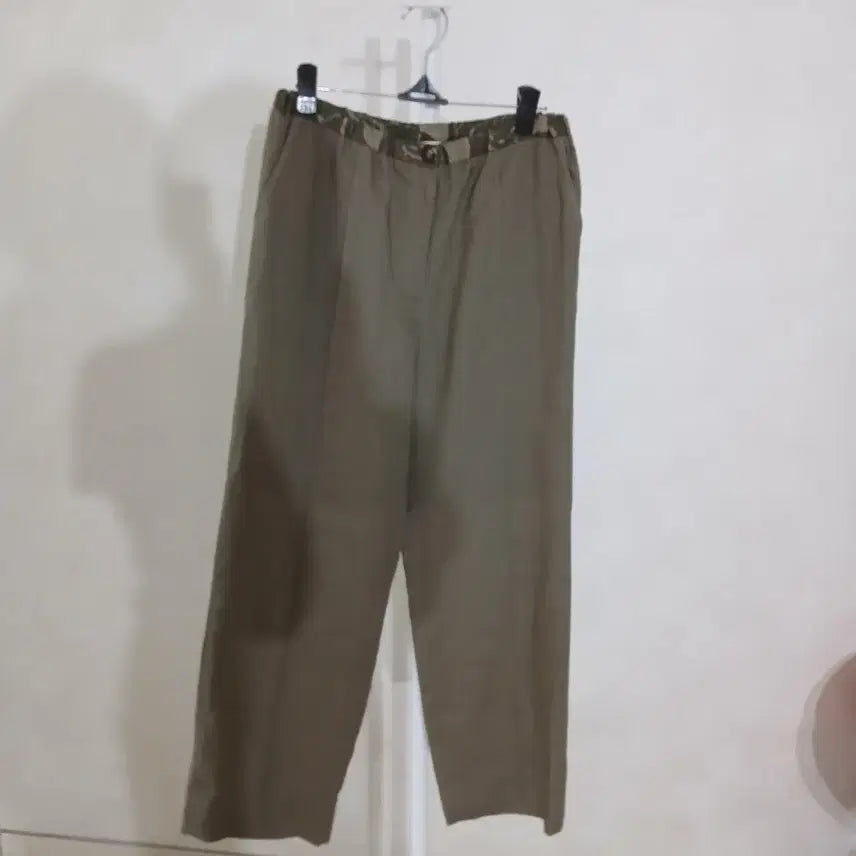 [BUNJANG] ISAE MA-SOJAE Pants / ISAE 이새 마소재 팬츠