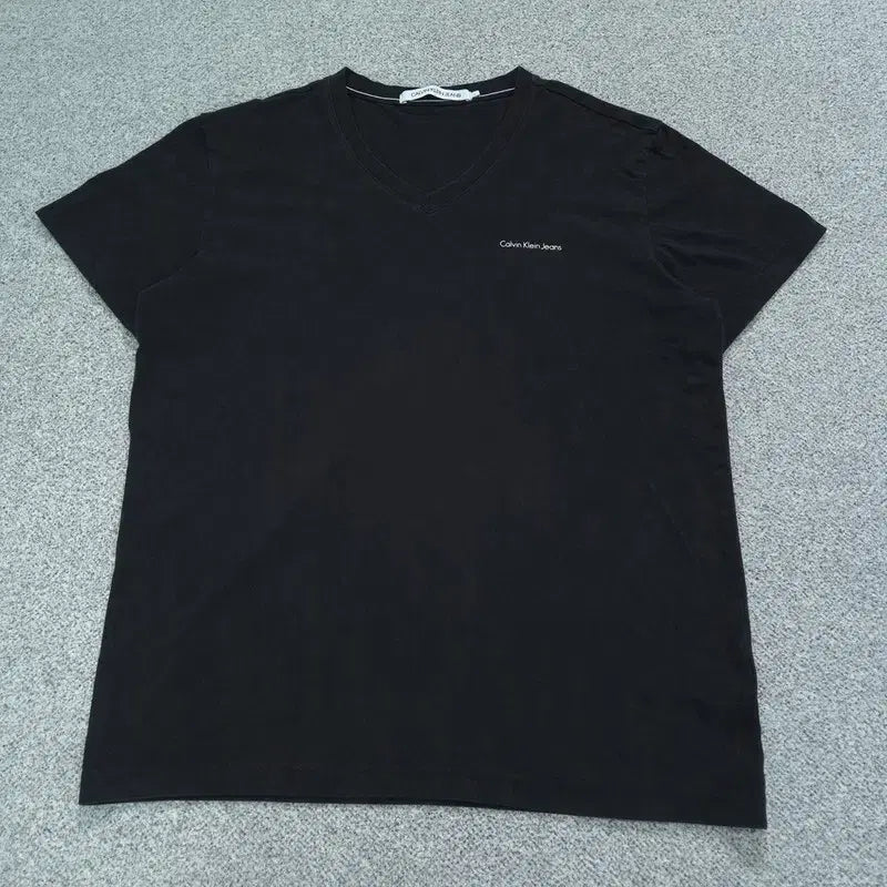 [BUNJANG] Calvin Klein Short Sleeve T-Shirt / L/G 캘빈클라인 반팔 티 | 0624C03