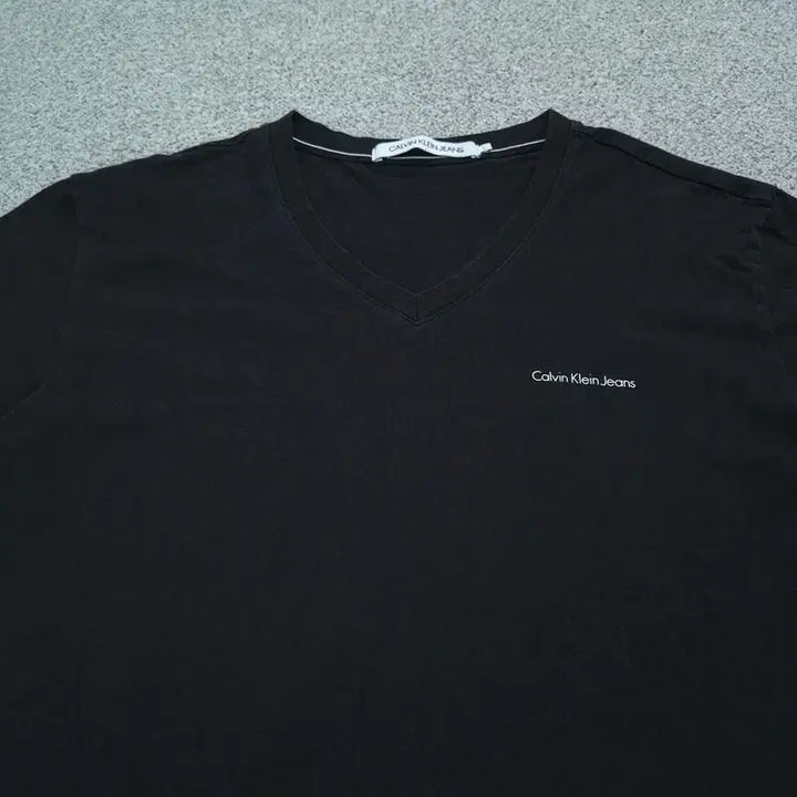 [BUNJANG] Calvin Klein Short Sleeve T-Shirt / L/G 캘빈클라인 반팔 티 | 0624C03