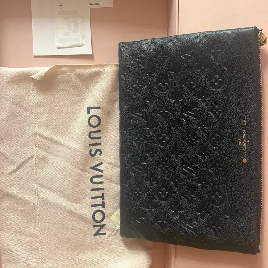 [BUNJANG] Louis Vuitton Monogram Pouch Black / 루이비통 모노그램 파우치 블랙