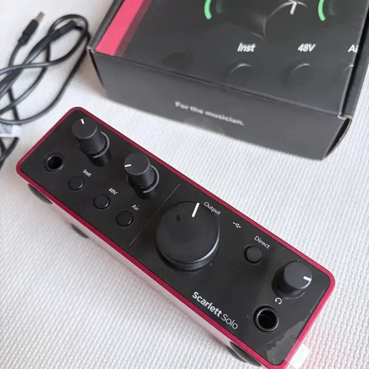 [BUNJANG] Focusrite Scarlett Solo 4th Gen Audio Interface / 풀박스! 비닐안뜨는 거의 새거) 스칼렛 솔로 4세대 오디오 인터페이스
