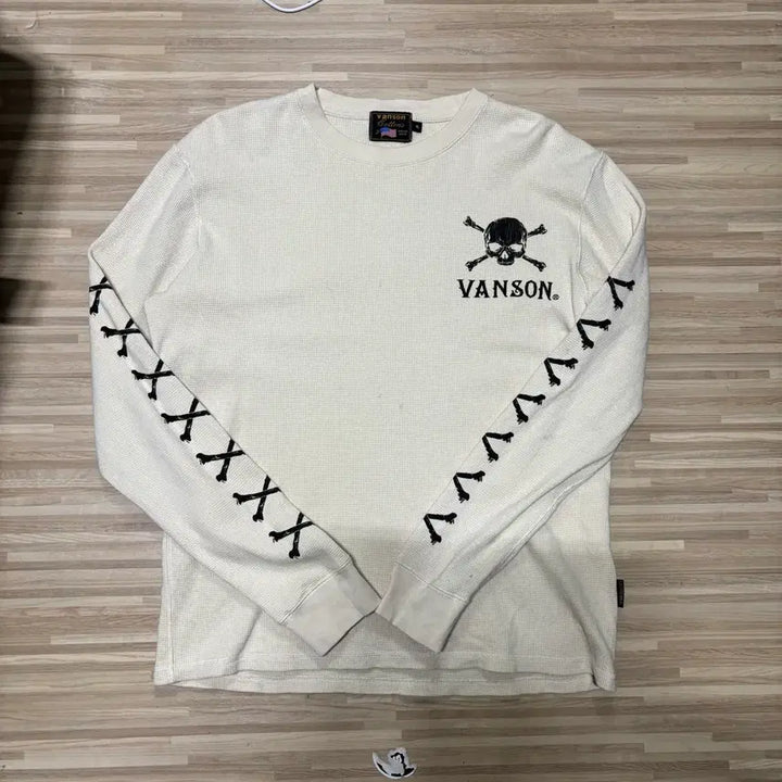 [BUNJANG] Benson Waffle Long Sleeve White / 벤슨 와플 롱슬리브