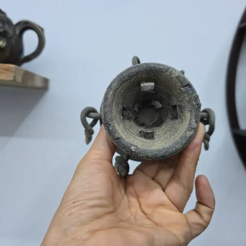 [BUNJANG] Antique Earthenware Cup with Chain Ornament / 골동품 토기 영락잔 민속품