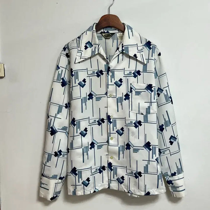 [BUNJANG] Vintage 70s Triumph Patterned Shirt / 빈티지 70s Triumph 패턴셔츠
