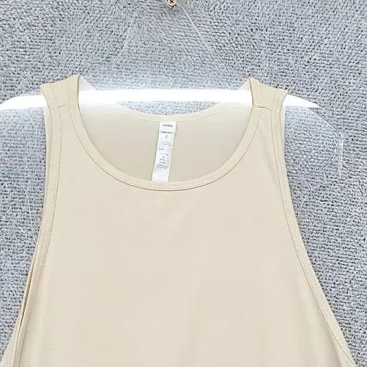 [BUNJANG] Andar Cream Sleeveless Tank Top / 안다르 크림 민소매 나시 2