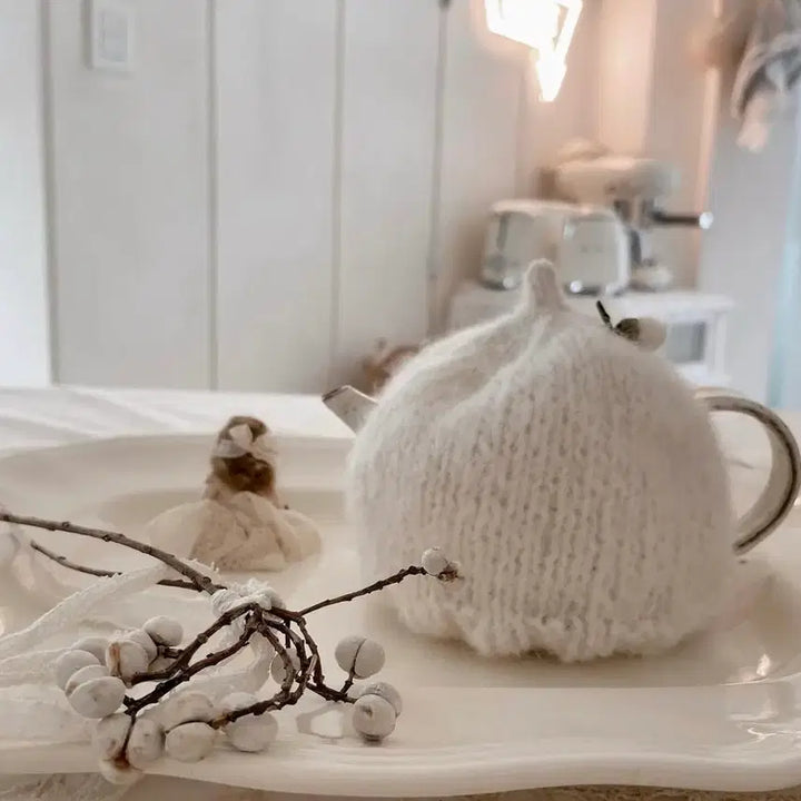 [BUNJANG] Vintage Teapot with Knitted Cover / 빈티지 티팟+뜨개커버