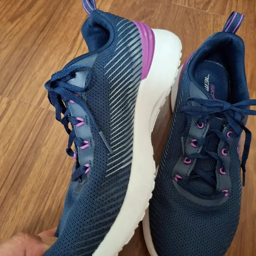 [BUNJANG] Skechers Navy Women&