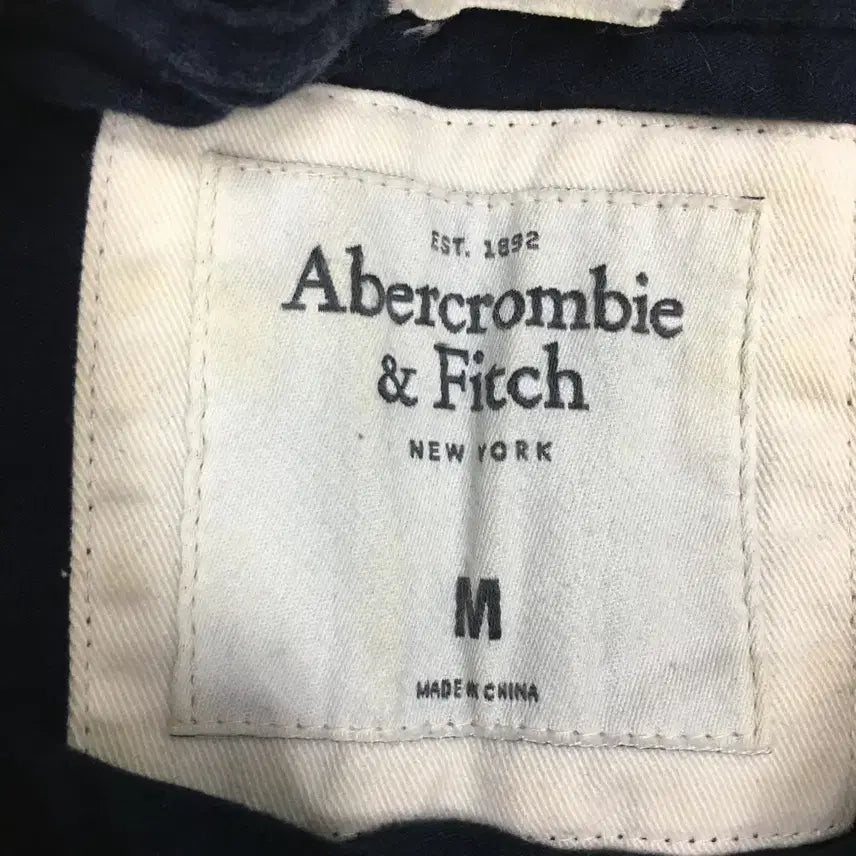 [BUNJANG] Abercrombie &amp; Fitch Middle Logo T-Shirt / 아베크롬비 미들로고 반팔티 FF24