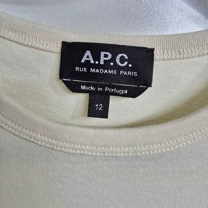 [BUNJANG] A.P.C. Kids Short Sleeve Logo T-Shirt Ivory / A.P.C. 반팔 티셔츠 아이보리 (2198)
