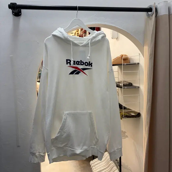 [BUNJANG] Reebok Big Logo Hoodie White / 리복 빅로고 후드티 화이트