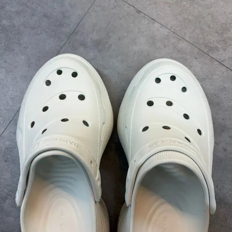 [BUNJANG] Daphne 245 Lollipop Series Platform Clogs - White / 새상품 245 다프네 랩 롤리팝 시리즈 통굽 클로그 화이트