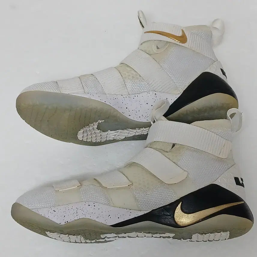 [BUNJANG] Nike LeBron Zoom Soldier 11 Basketball Shoes / (290) 나이키 르브론 줌솔져11 농구화