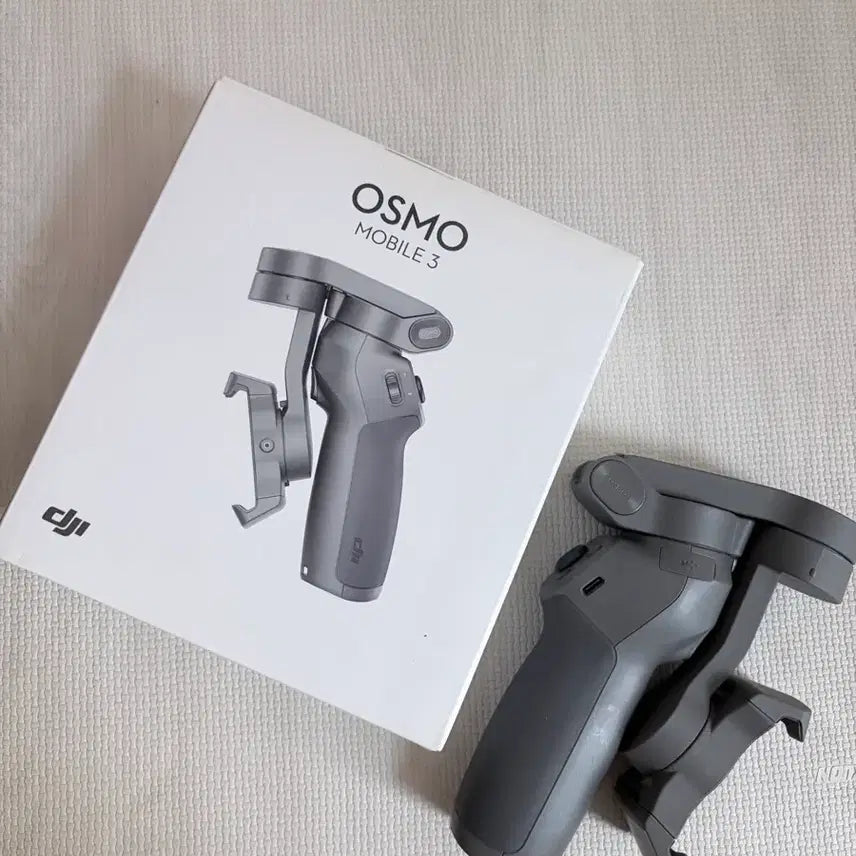 [BUNJANG] DJI Osmo Mobile 3 Gimbal / DJI 오즈모 모바일 3 짐벌