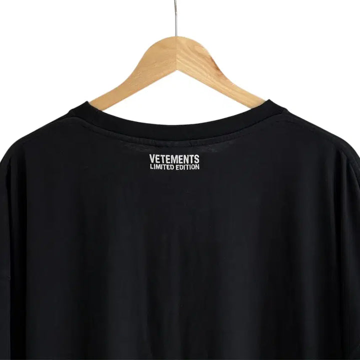 [BUNJANG] VETEMENTS 21SS Antwerp Oversized T-Shirt / 베트멍 21SS 앤트워프 오버사이즈 티셔츠