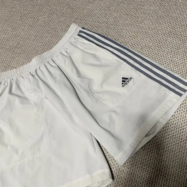 [BUNJANG] Adidas Woven Shorts M / M 아디다스 우븐 반바지 하의 B.8410