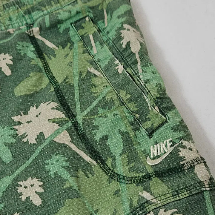 [BUNJANG] Nike NSW Aloha Cargo Shorts Camo XL / 00s 나이키 NSW 알로하 카고쇼츠 반바지 카모 숏팬츠 XL
