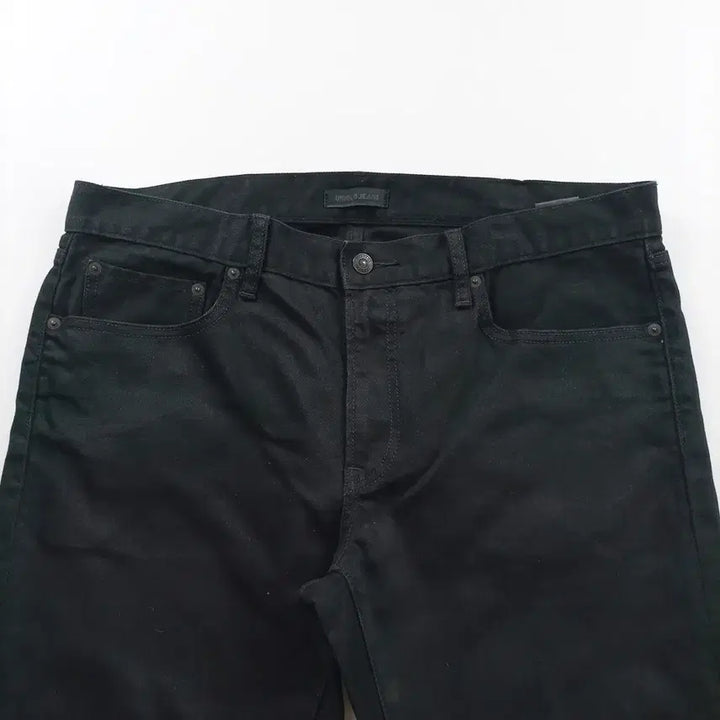 [BUNJANG] Uniqlo Black Denim Straight Fit Casual Pants Size 36 / 유니클로 청바지 사이즈36 흑청 캐주얼 일자 남자 데님팬츠 B0970