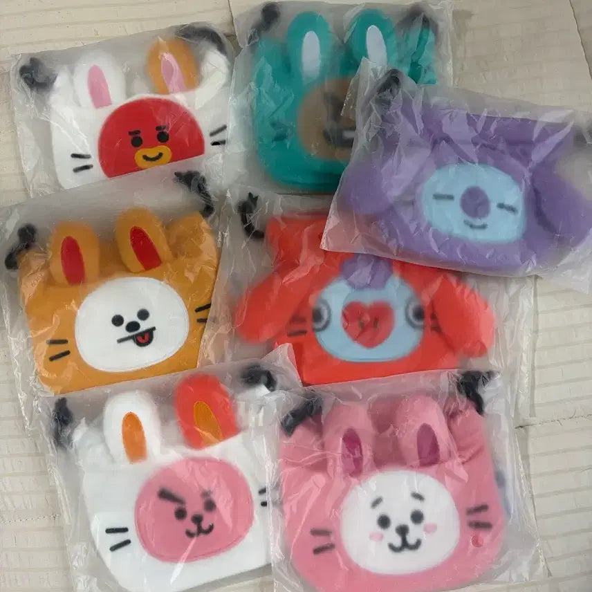 [BUNJANG] BT21 Character Pouch Set (7 types) / BT21 캐릭터 파우치 7종 세트 방탄소년단 BTS 방탄 에뛰드 파우치