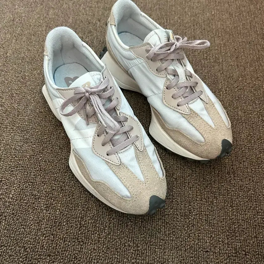 [BUNJANG] New Balance 327 Sneakers (240mm) / 뉴발란스 327 / 240 세탁완료