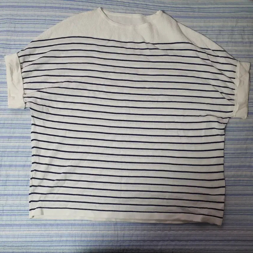 [BUNJANG] Stripe Short Sleeve Summer Knit T-Shirt / 스트라이프 반팔 여름 니트