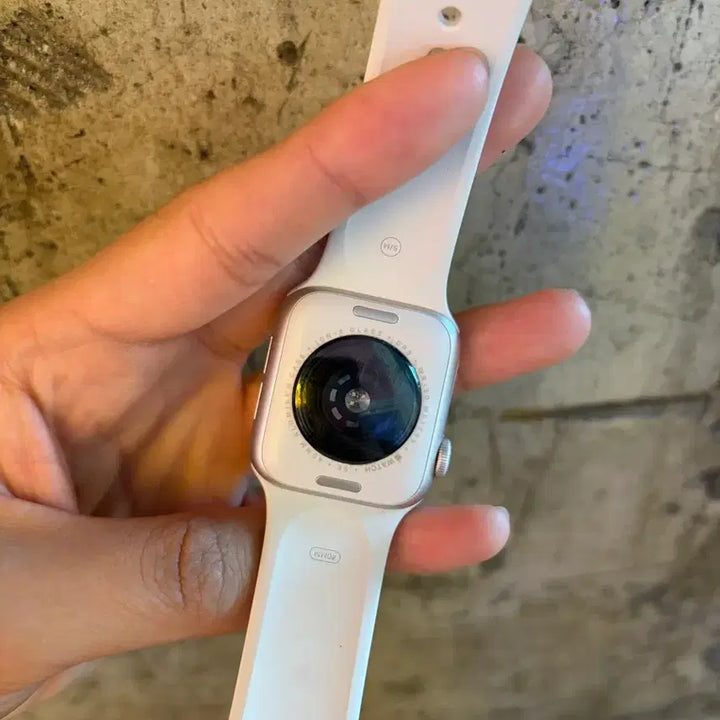 [BUNJANG] Apple Watch SE 3 Starlight 40mm / 애플워치 SE 3 스타라이트